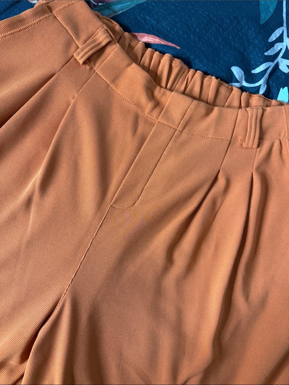 HALARA Women’s L High-Waist Pleated Trousers in Rust Orange wide leg